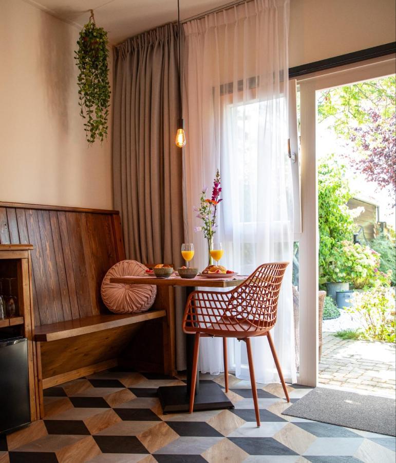 B&B Joli Met Prive Wellness ウェーメルディンゲ エクステリア 写真