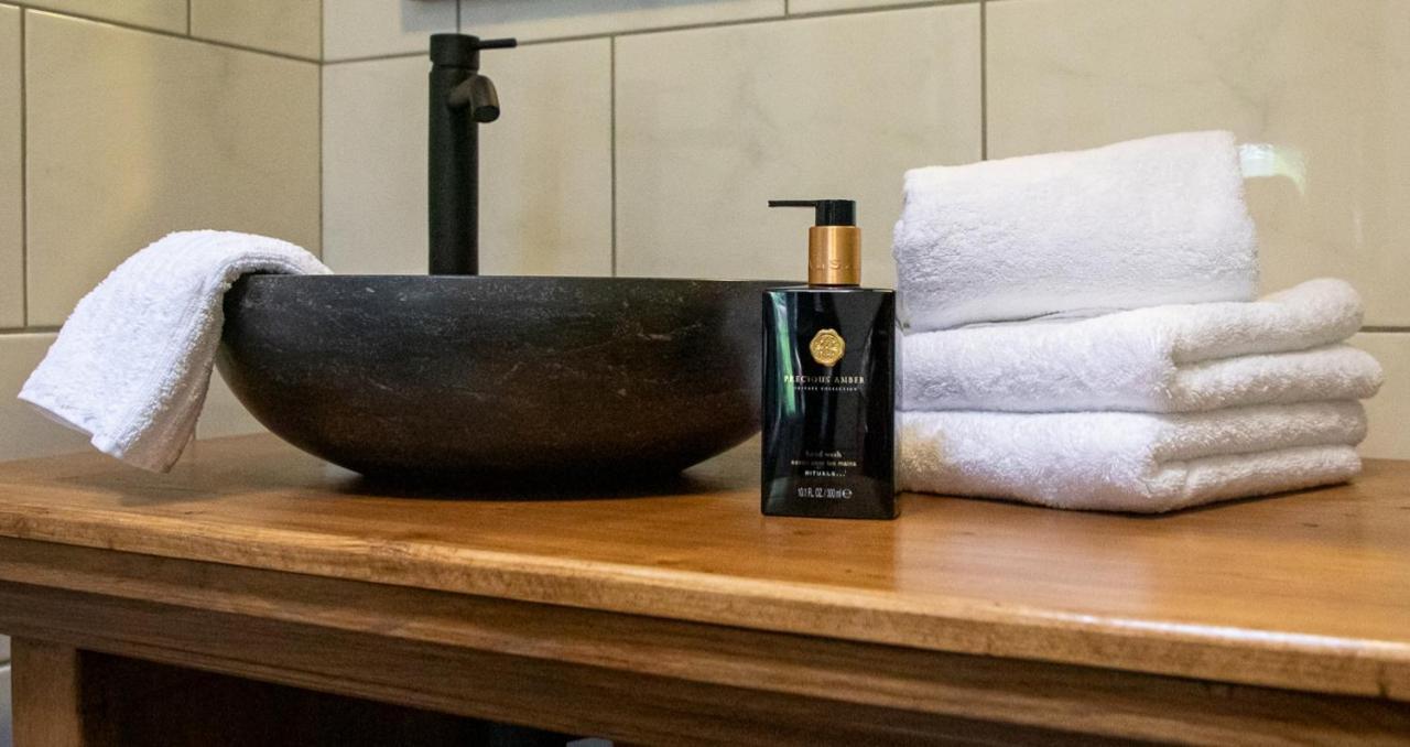 B&B Joli Met Prive Wellness ウェーメルディンゲ エクステリア 写真