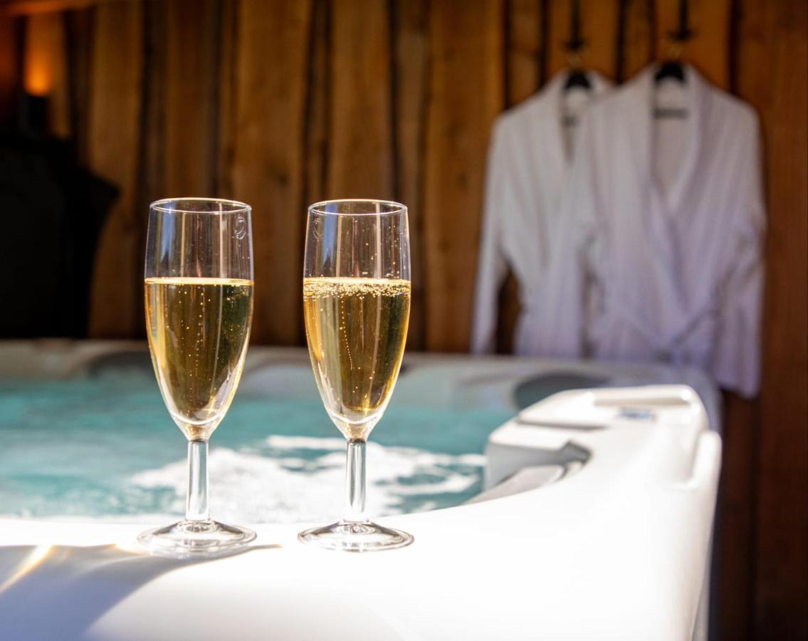 B&B Joli Met Prive Wellness ウェーメルディンゲ エクステリア 写真